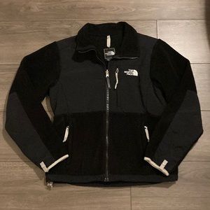 The North Face fleece (black, size small)